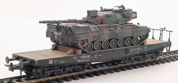 REI Models 6870050 - German Camoflaged Leopard A1-A2 loaded on a six axle DB flat car